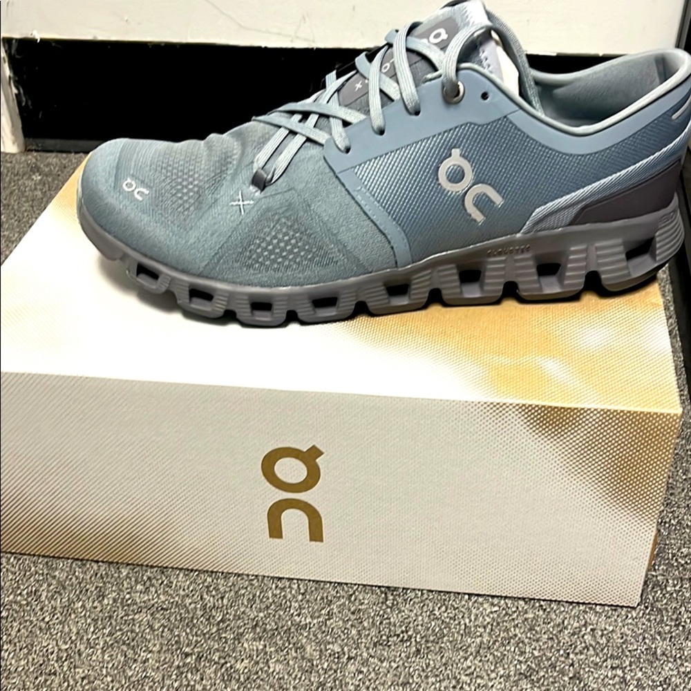 On Running Men's cloud X3 Gray Running Shoes